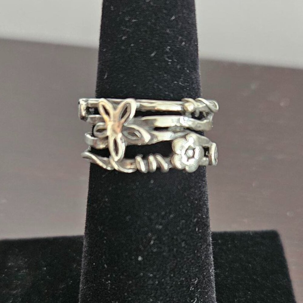 Delicate Flower Vine Ring
